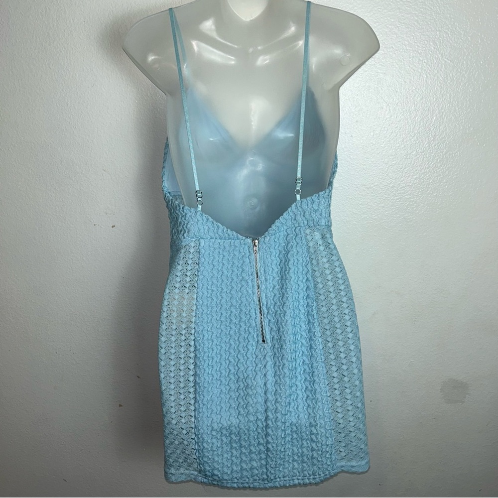 Superdown Ella mini dress in light blue - Picture 7 of 10